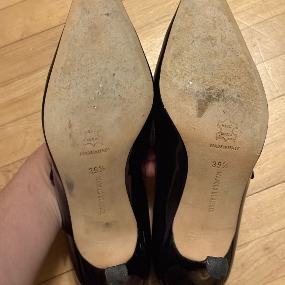 Manolo Blahnik Campari Black Patent Leather Heels Mary Jane Strap Classic 39.5 - Picture 10 of 15